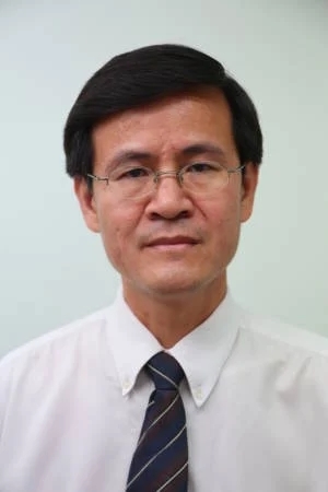 About Us 1 Lim Chon Sin